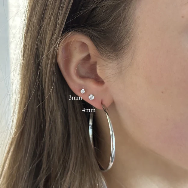 CLASSIC STUD EARRINGS SILVER - Image 3