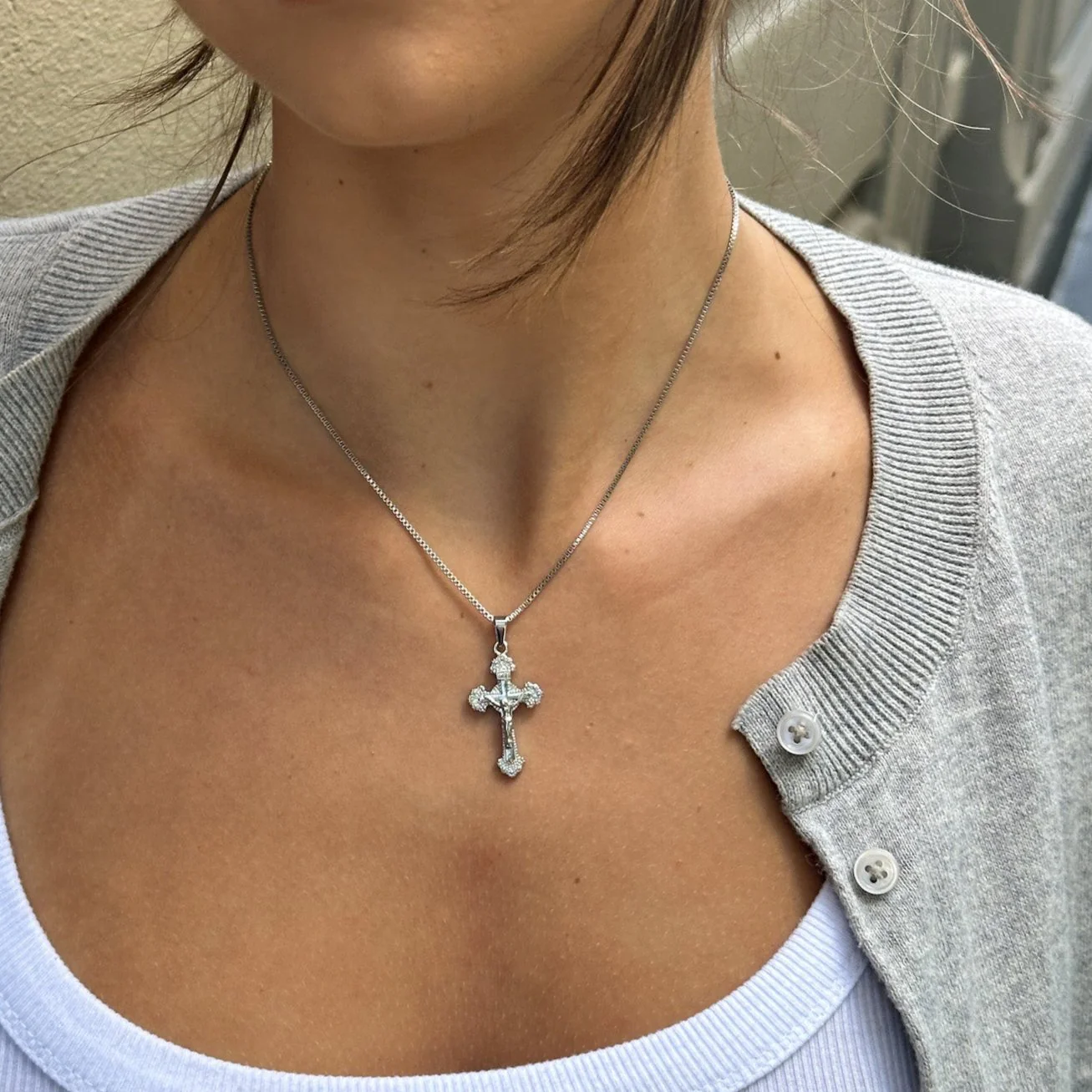 FRANCESCA CROSS NECKLACE SILVER - Image 4