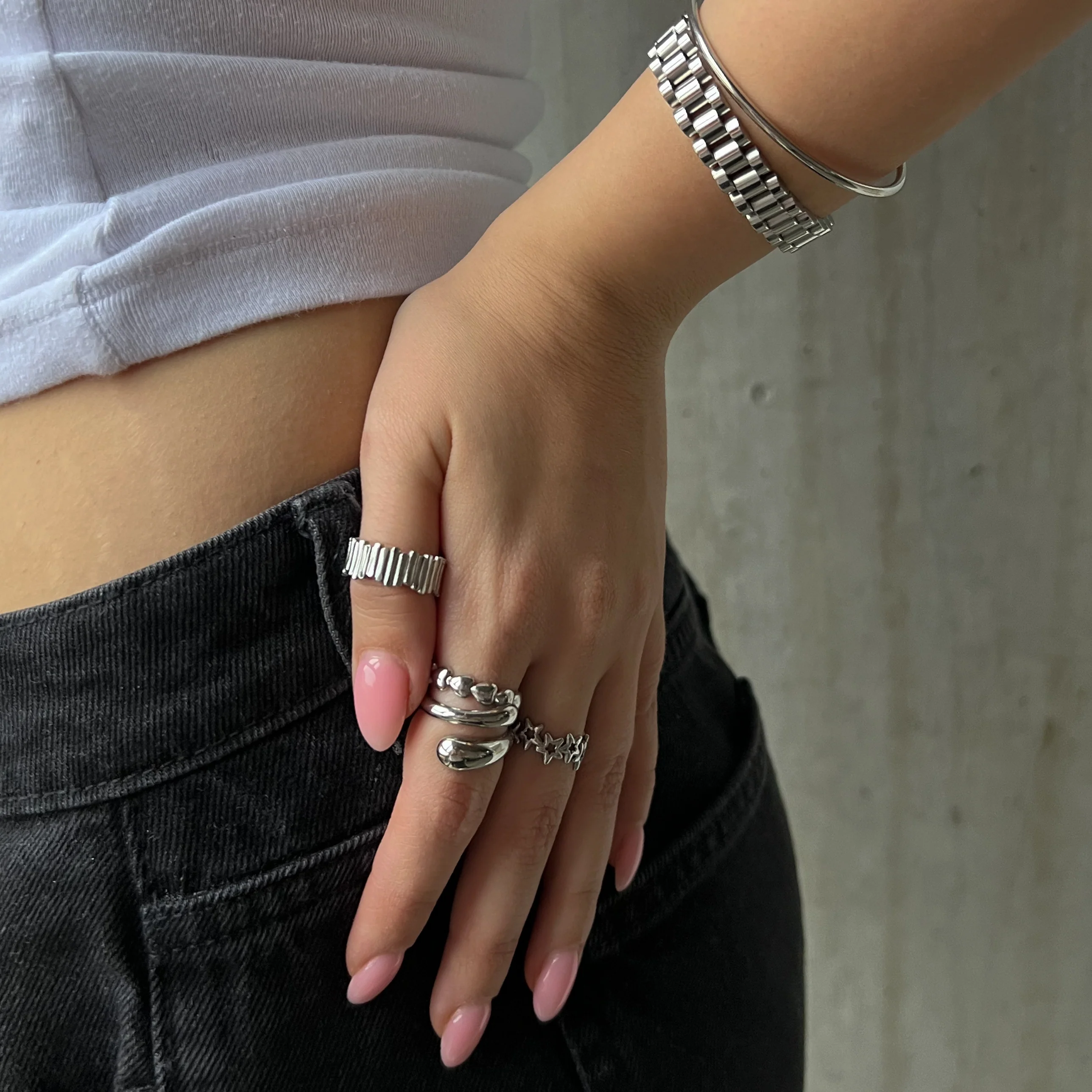OLIVIA CUFF BRACELET SILVER - Image 3