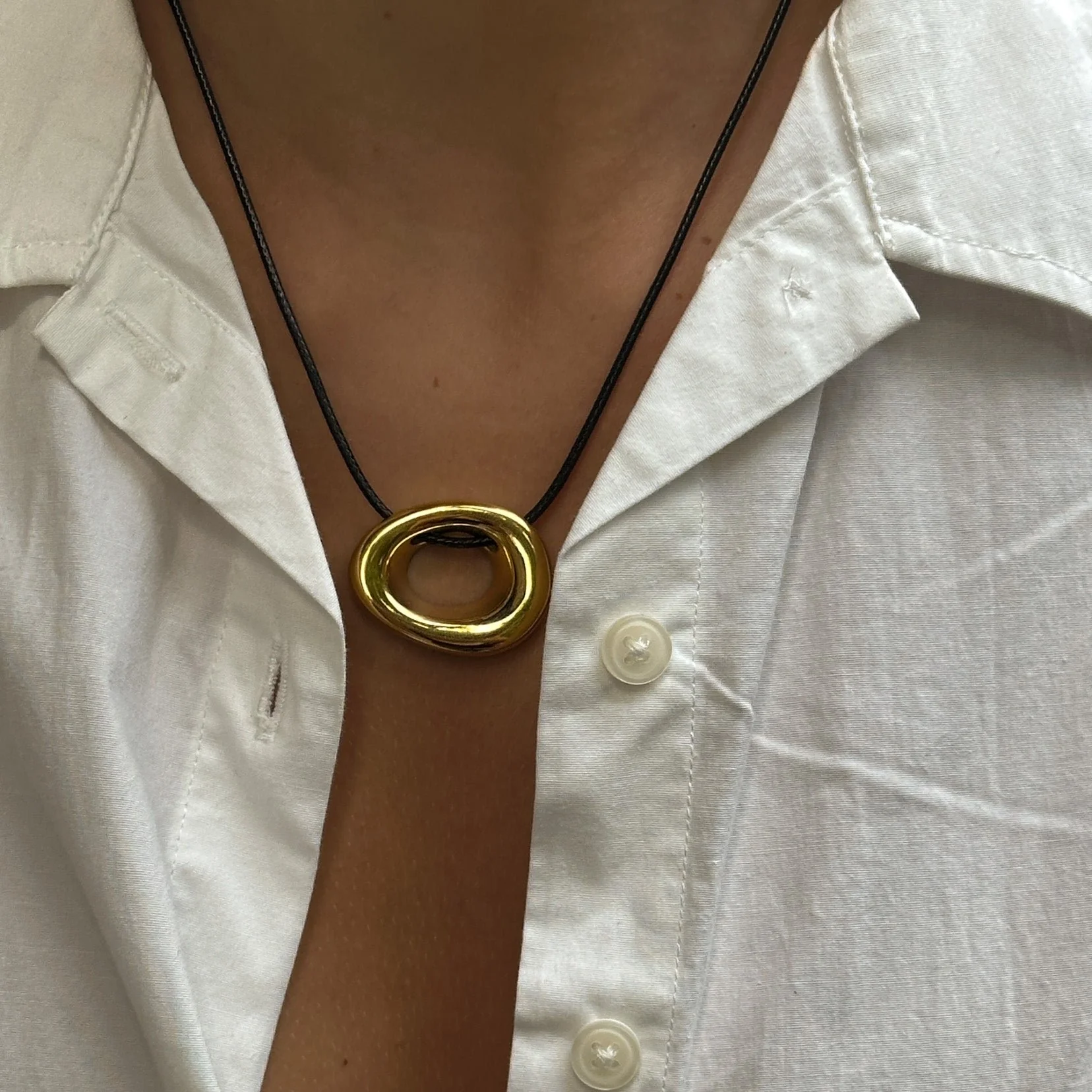 ORSON NECKLACE GOLD - Image 2